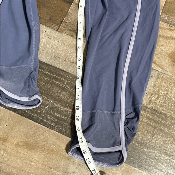 NWT Athleta Salutation Stash Pocket ll Capri- 1X - Picture 4 of 9